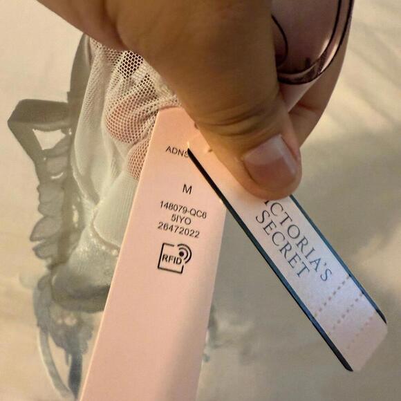 Victoria Secret white floral Bodysuit - Picture 4 of 4